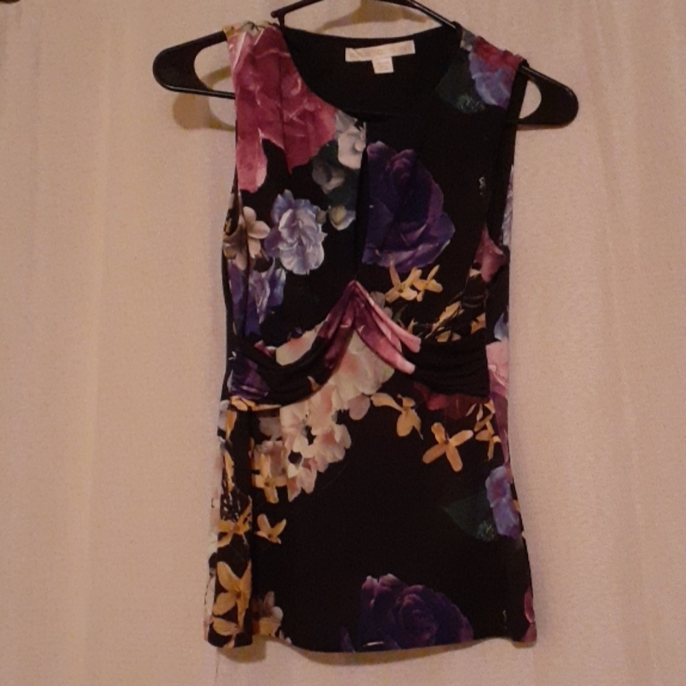 Floral top